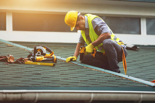 Choosing the Right Roofing Contractor in Florida: A Comprehensive Guide